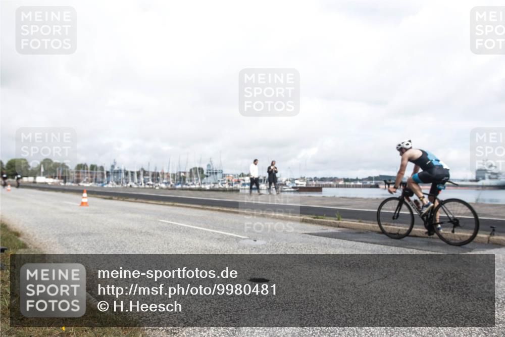 16.08.2026 - KN Förde Triathlon 2026 H.Heesch http://msf.ph/oto/9980481 16.08.2026 11:30:33 Radfahren 428 meine-sportfotos.de