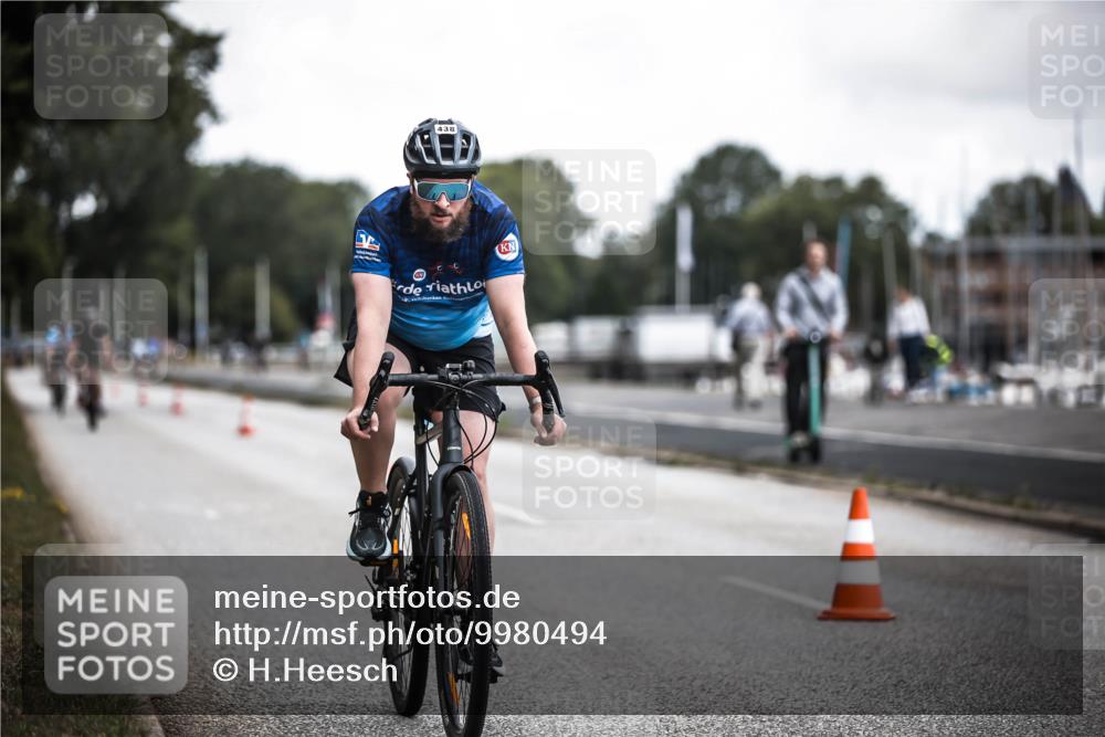 16.08.2026 - KN Förde Triathlon 2026 H.Heesch http://msf.ph/oto/9980494 16.08.2026 11:45:01 Radfahren 409, 422, 438, 439 meine-sportfotos.de