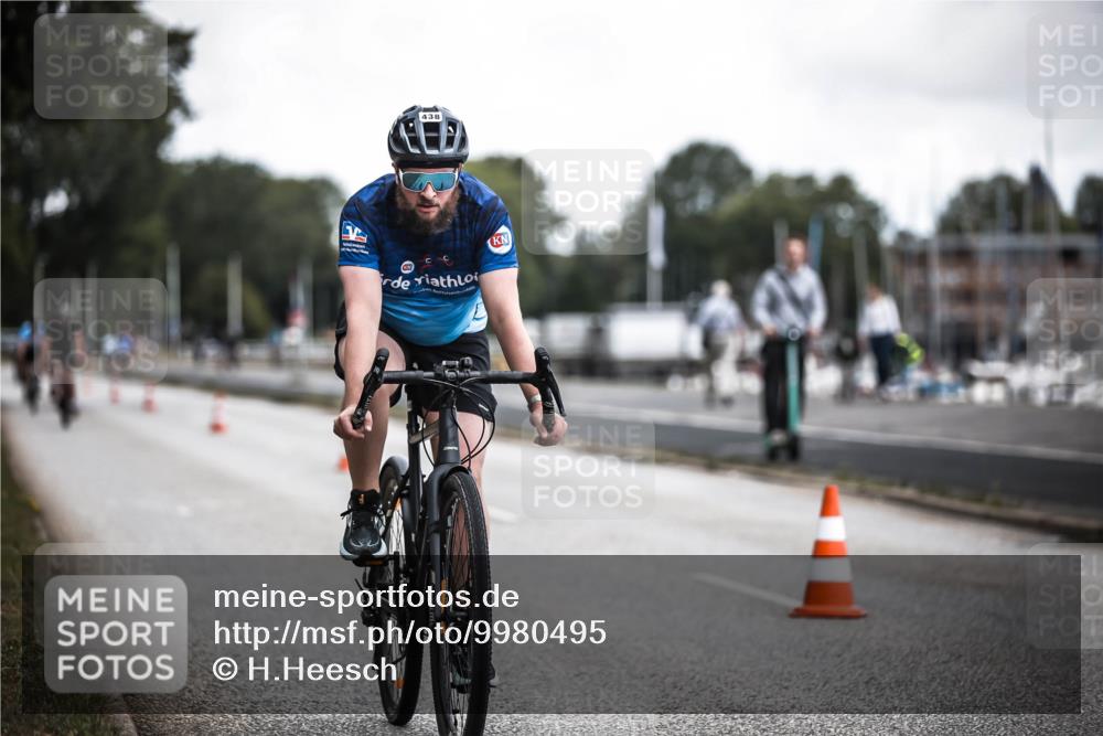 16.08.2026 - KN Förde Triathlon 2026 H.Heesch http://msf.ph/oto/9980495 16.08.2026 11:45:02 Radfahren 422, 438, 439 meine-sportfotos.de