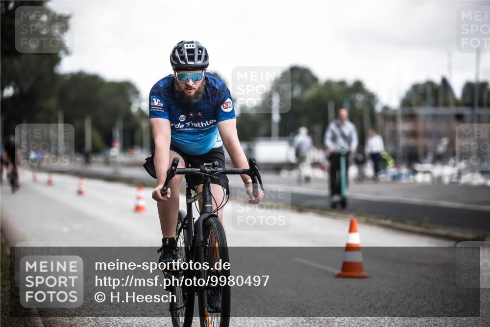16.08.2026 - KN Förde Triathlon 2026 H.Heesch http://msf.ph/oto/9980497 16.08.2026 11:45:02 Radfahren 422, 438, 439 meine-sportfotos.de