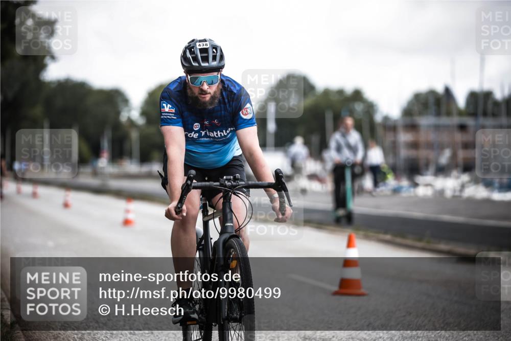 16.08.2026 - KN Förde Triathlon 2026 H.Heesch http://msf.ph/oto/9980499 16.08.2026 11:45:02 Radfahren 422, 438, 439 meine-sportfotos.de