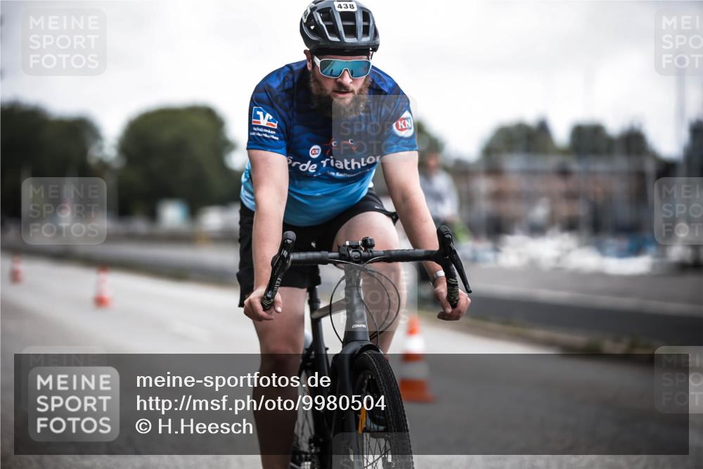 16.08.2026 - KN Förde Triathlon 2026 H.Heesch http://msf.ph/oto/9980504 16.08.2026 11:45:02 Radfahren 422, 438, 439 meine-sportfotos.de