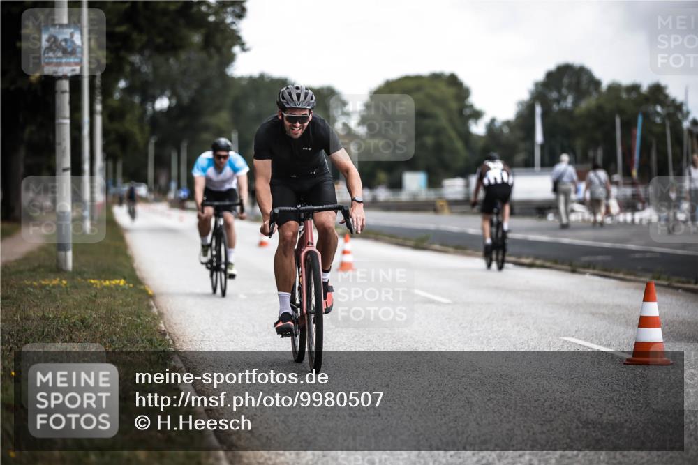 16.08.2026 - KN Förde Triathlon 2026 H.Heesch http://msf.ph/oto/9980507 16.08.2026 11:45:06 Radfahren 439 meine-sportfotos.de