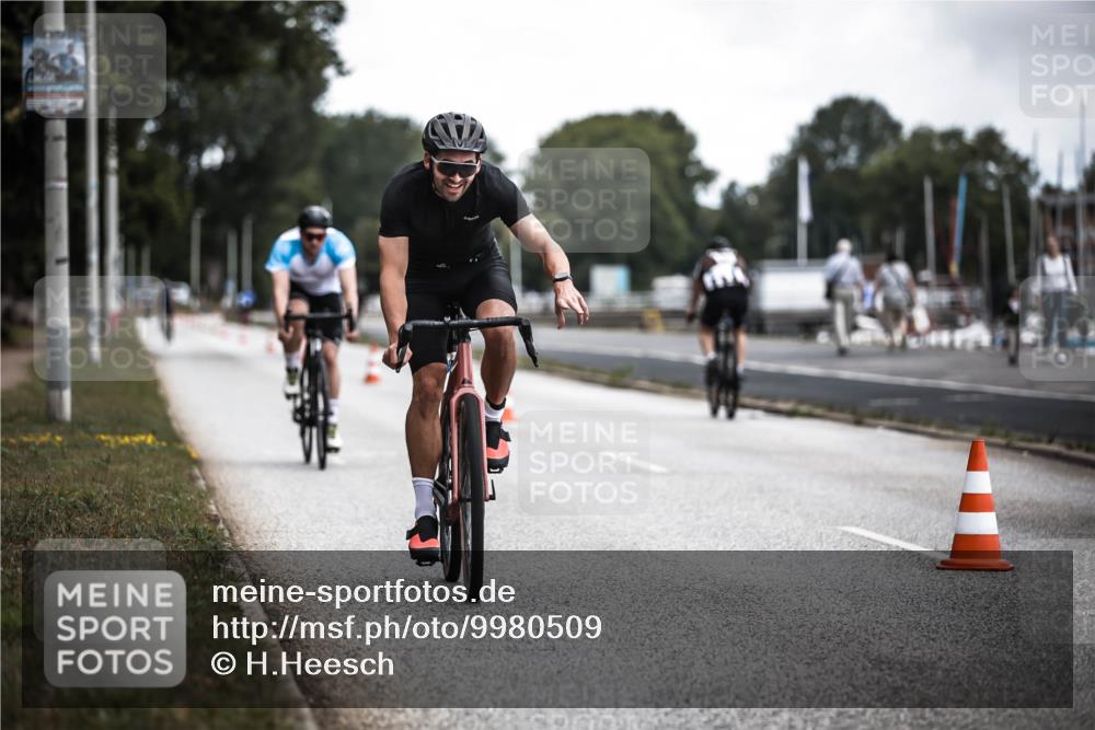 16.08.2026 - KN Förde Triathlon 2026 H.Heesch http://msf.ph/oto/9980509 16.08.2026 11:45:06 Radfahren 439 meine-sportfotos.de