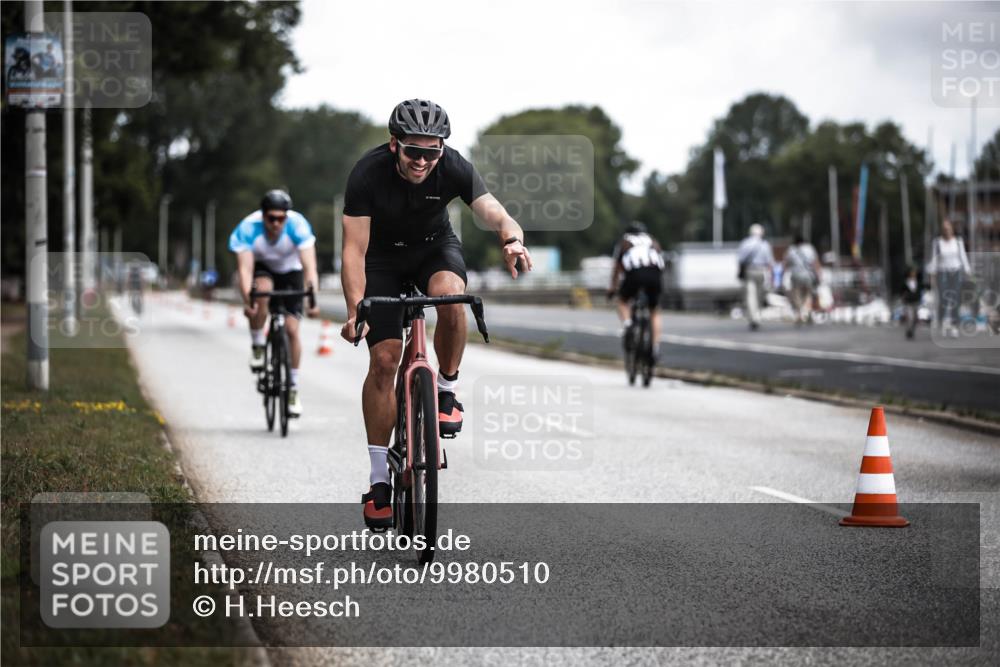 16.08.2026 - KN Förde Triathlon 2026 H.Heesch http://msf.ph/oto/9980510 16.08.2026 11:45:06 Radfahren 439 meine-sportfotos.de