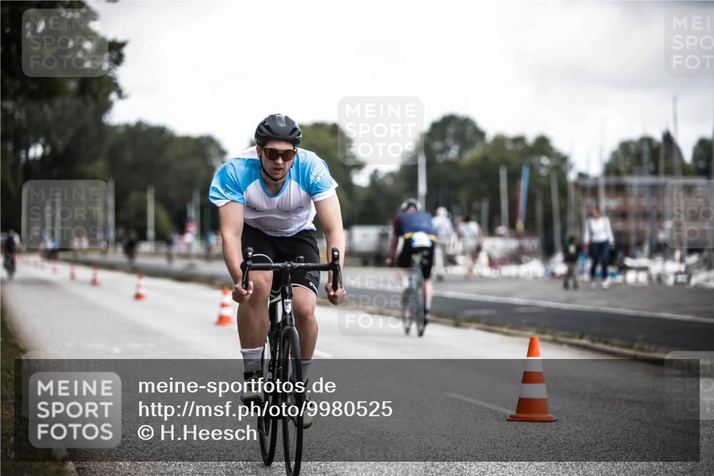 16.08.2026 - KN Förde Triathlon 2026 H.Heesch http://msf.ph/oto/9980525 16.08.2026 11:45:07 Radfahren 439 meine-sportfotos.de
