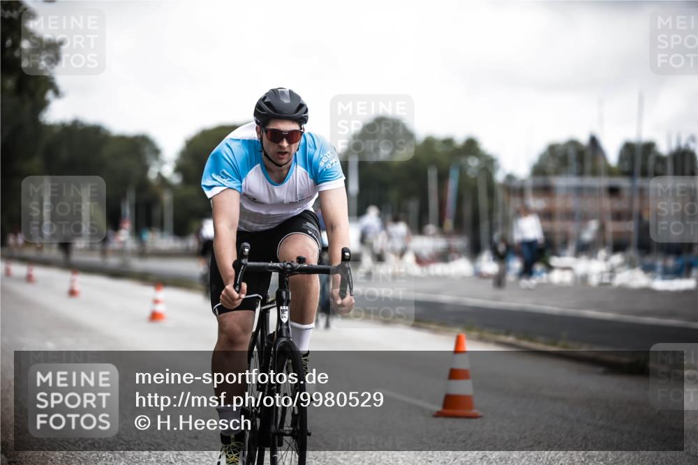 16.08.2026 - KN Förde Triathlon 2026 H.Heesch http://msf.ph/oto/9980529 16.08.2026 11:45:08 Radfahren  meine-sportfotos.de