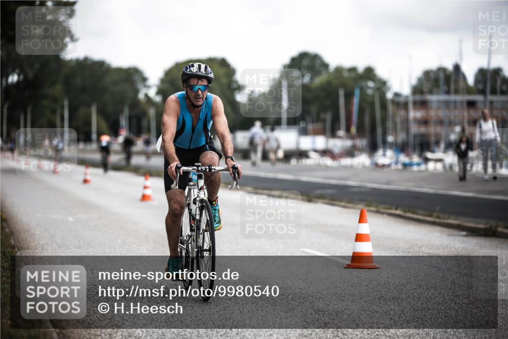 16.08.2026 - KN Förde Triathlon 2026 H.Heesch http://msf.ph/oto/9980540 16.08.2026 11:45:17 Radfahren 407 meine-sportfotos.de