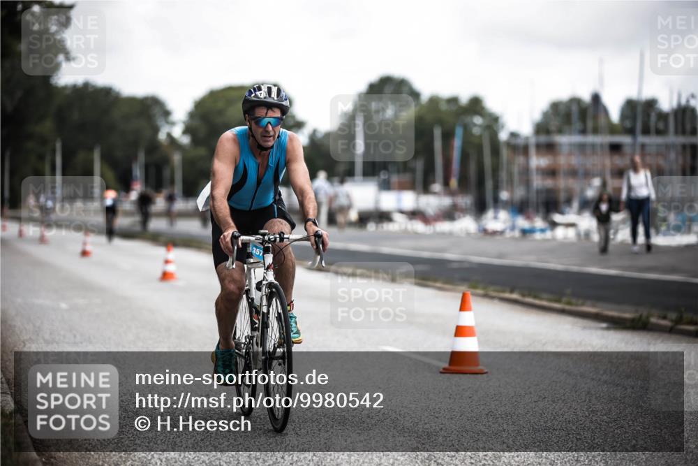 16.08.2026 - KN Förde Triathlon 2026 H.Heesch http://msf.ph/oto/9980542 16.08.2026 11:45:17 Radfahren 407 meine-sportfotos.de