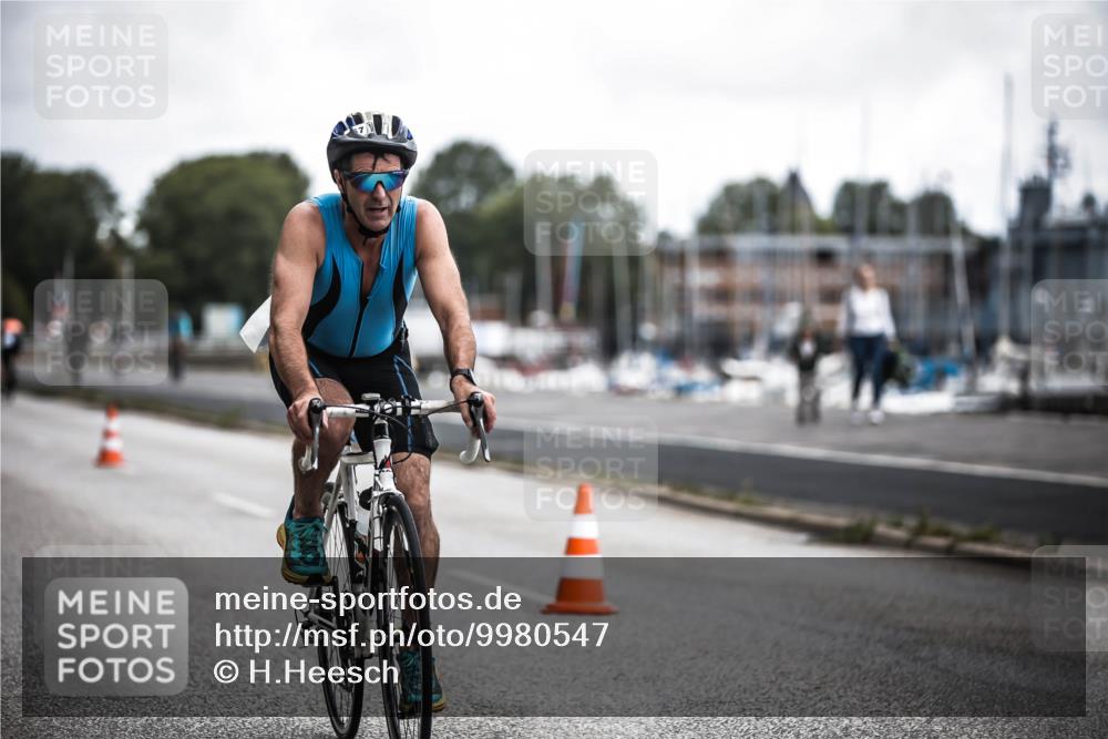 16.08.2026 - KN Förde Triathlon 2026 H.Heesch http://msf.ph/oto/9980547 16.08.2026 11:45:17 Radfahren 407 meine-sportfotos.de
