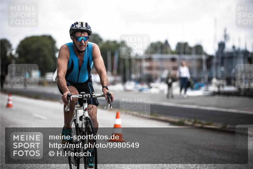 16.08.2026 - KN Förde Triathlon 2026 H.Heesch http://msf.ph/oto/9980549 16.08.2026 11:45:17 Radfahren 407 meine-sportfotos.de