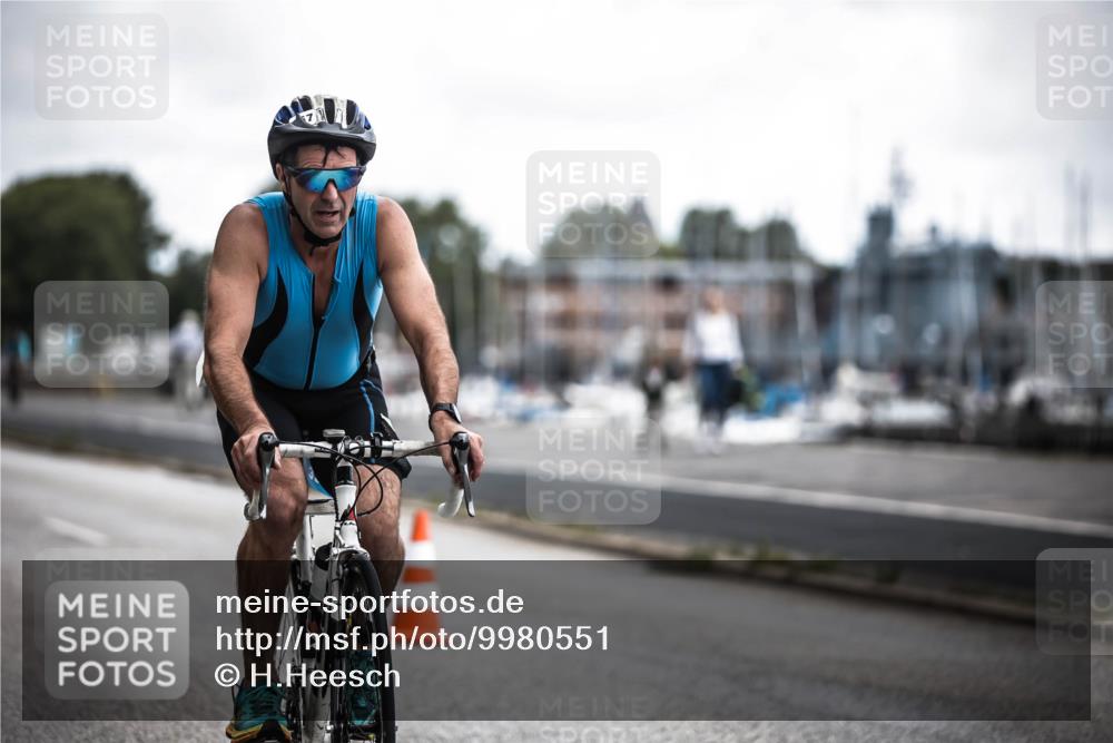 16.08.2026 - KN Förde Triathlon 2026 H.Heesch http://msf.ph/oto/9980551 16.08.2026 11:45:17 Radfahren 407 meine-sportfotos.de