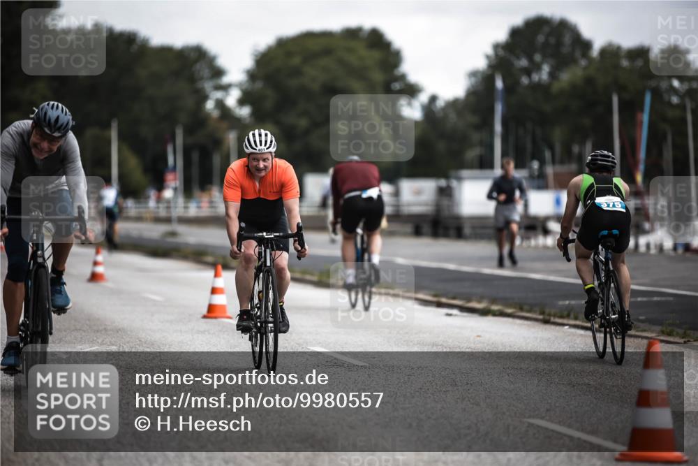 16.08.2026 - KN Förde Triathlon 2026 H.Heesch http://msf.ph/oto/9980557 16.08.2026 11:45:32 Radfahren 398 meine-sportfotos.de