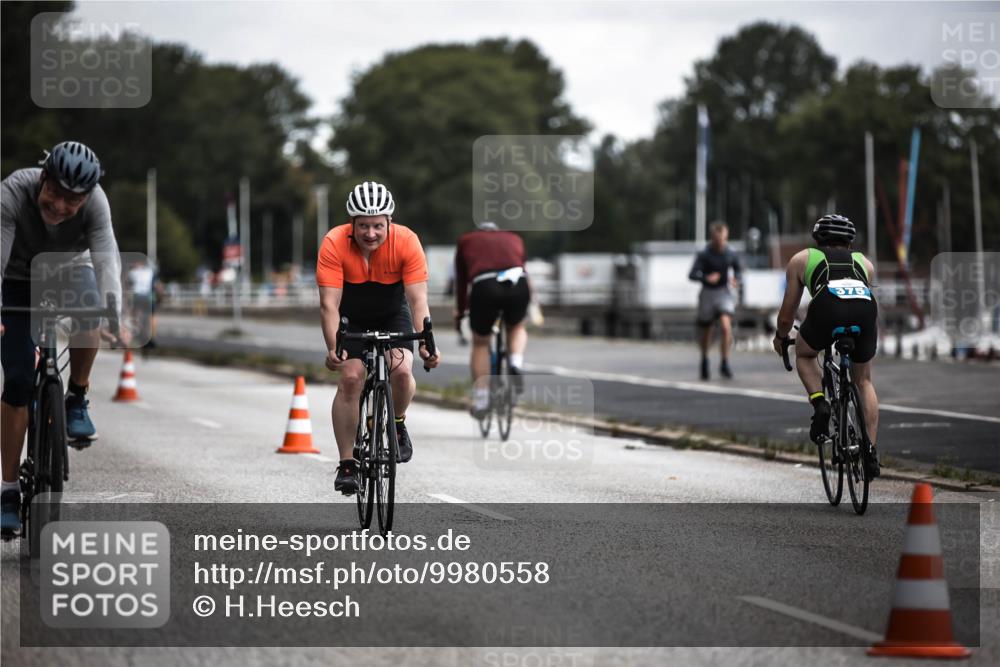 16.08.2026 - KN Förde Triathlon 2026 H.Heesch http://msf.ph/oto/9980558 16.08.2026 11:45:32 Radfahren 398 meine-sportfotos.de