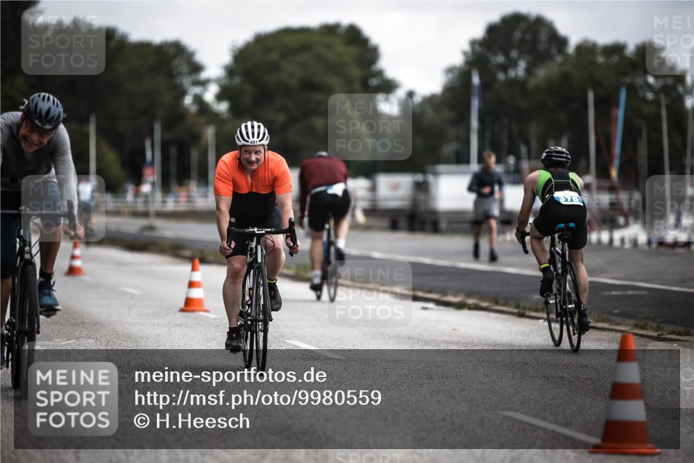 16.08.2026 - KN Förde Triathlon 2026 H.Heesch http://msf.ph/oto/9980559 16.08.2026 11:45:32 Radfahren 398 meine-sportfotos.de