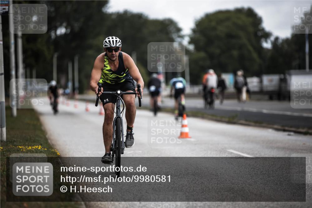 16.08.2026 - KN Förde Triathlon 2026 H.Heesch http://msf.ph/oto/9980581 16.08.2026 11:46:29 Radfahren 802 meine-sportfotos.de