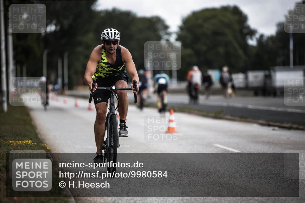 16.08.2026 - KN Förde Triathlon 2026 H.Heesch http://msf.ph/oto/9980584 16.08.2026 11:46:30 Radfahren 802 meine-sportfotos.de