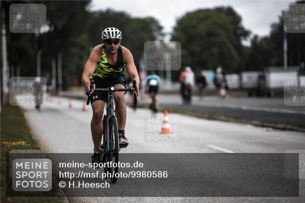 16.08.2026 - KN Förde Triathlon 2026 H.Heesch http://msf.ph/oto/9980586 16.08.2026 11:46:30 Radfahren 802 meine-sportfotos.de
