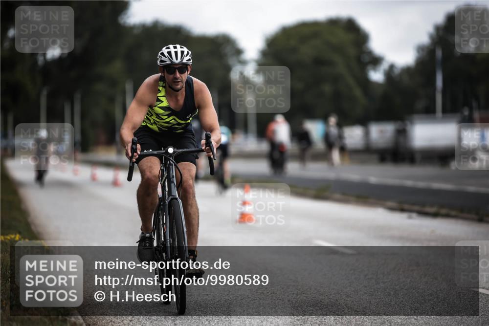 16.08.2026 - KN Förde Triathlon 2026 H.Heesch http://msf.ph/oto/9980589 16.08.2026 11:46:30 Radfahren 802 meine-sportfotos.de