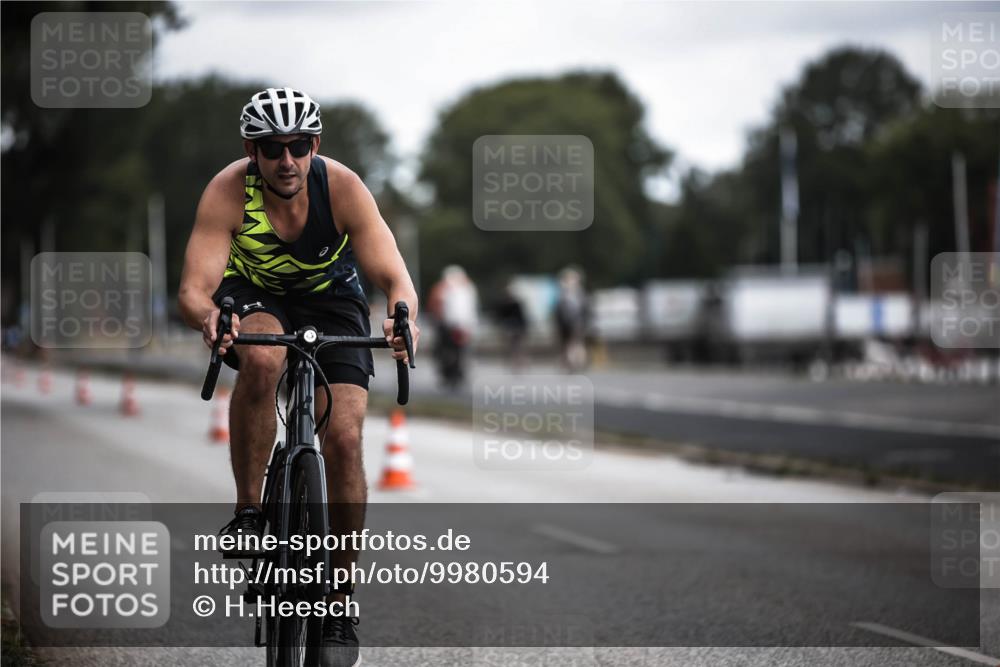 16.08.2026 - KN Förde Triathlon 2026 H.Heesch http://msf.ph/oto/9980594 16.08.2026 11:46:30 Radfahren 802 meine-sportfotos.de
