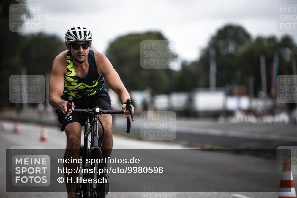 16.08.2026 - KN Förde Triathlon 2026 H.Heesch http://msf.ph/oto/9980598 16.08.2026 11:46:30 Radfahren 802 meine-sportfotos.de