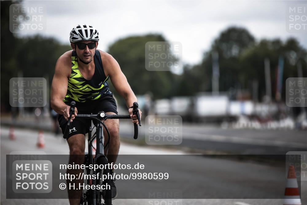 16.08.2026 - KN Förde Triathlon 2026 H.Heesch http://msf.ph/oto/9980599 16.08.2026 11:46:30 Radfahren 802 meine-sportfotos.de