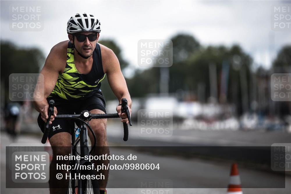16.08.2026 - KN Förde Triathlon 2026 H.Heesch http://msf.ph/oto/9980604 16.08.2026 11:46:31 Radfahren  meine-sportfotos.de