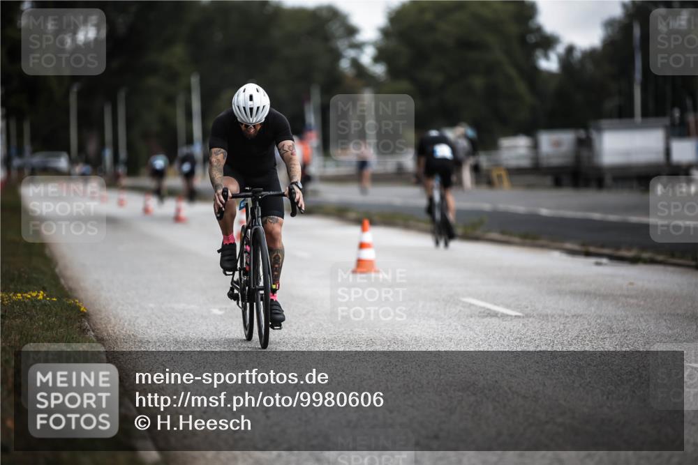 16.08.2026 - KN Förde Triathlon 2026 H.Heesch http://msf.ph/oto/9980606 16.08.2026 11:46:36 Radfahren  meine-sportfotos.de