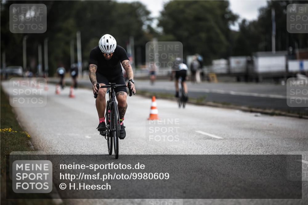 16.08.2026 - KN Förde Triathlon 2026 H.Heesch http://msf.ph/oto/9980609 16.08.2026 11:46:36 Radfahren  meine-sportfotos.de