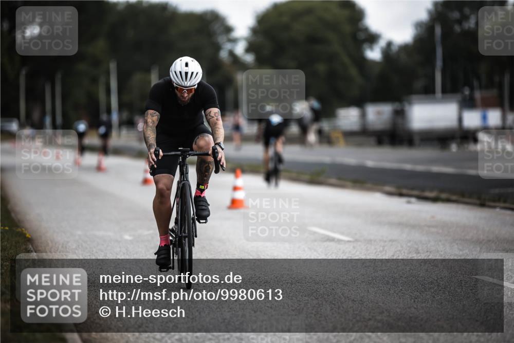 16.08.2026 - KN Förde Triathlon 2026 H.Heesch http://msf.ph/oto/9980613 16.08.2026 11:46:36 Radfahren  meine-sportfotos.de