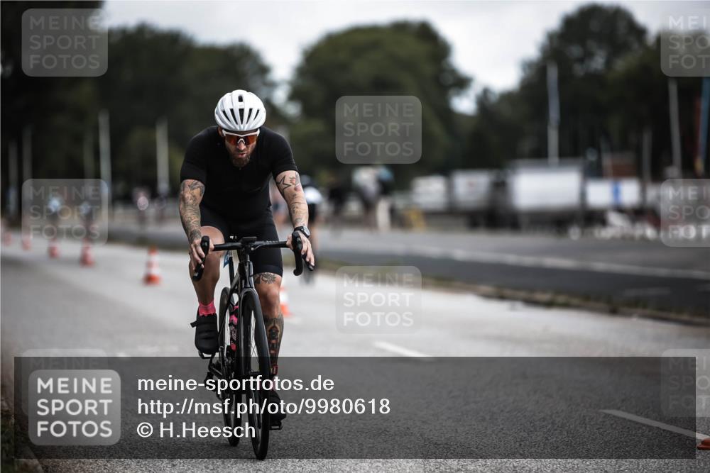 16.08.2026 - KN Förde Triathlon 2026 H.Heesch http://msf.ph/oto/9980618 16.08.2026 11:46:36 Radfahren  meine-sportfotos.de