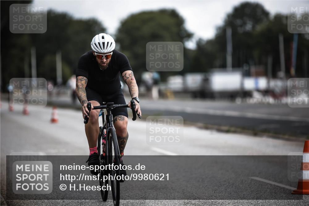 16.08.2026 - KN Förde Triathlon 2026 H.Heesch http://msf.ph/oto/9980621 16.08.2026 11:46:36 Radfahren  meine-sportfotos.de