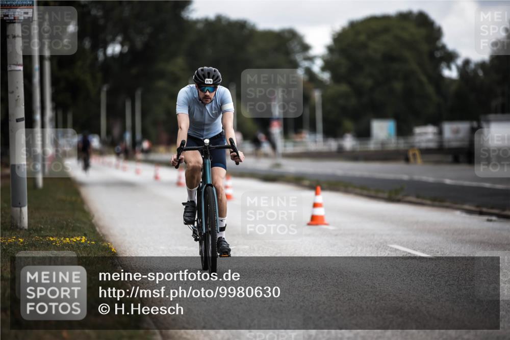 16.08.2026 - KN Förde Triathlon 2026 H.Heesch http://msf.ph/oto/9980630 16.08.2026 11:47:18 Radfahren  meine-sportfotos.de
