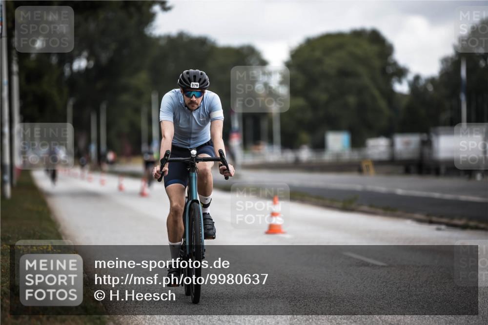 16.08.2026 - KN Förde Triathlon 2026 H.Heesch http://msf.ph/oto/9980637 16.08.2026 11:47:18 Radfahren  meine-sportfotos.de