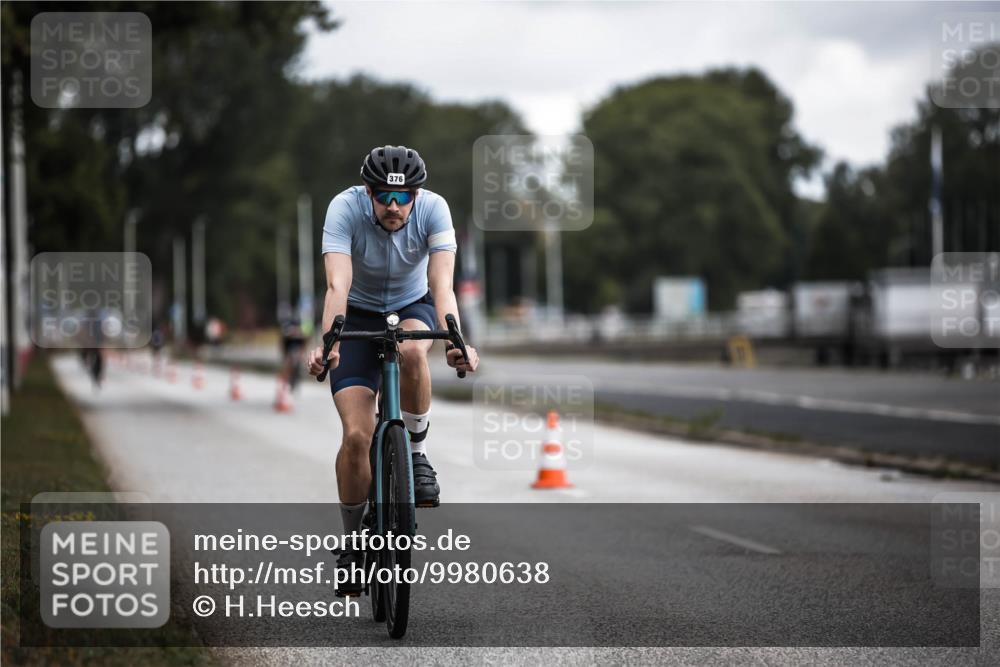 16.08.2026 - KN Förde Triathlon 2026 H.Heesch http://msf.ph/oto/9980638 16.08.2026 11:47:18 Radfahren  meine-sportfotos.de