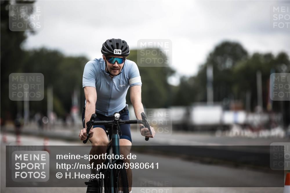 16.08.2026 - KN Förde Triathlon 2026 H.Heesch http://msf.ph/oto/9980641 16.08.2026 11:47:19 Radfahren  meine-sportfotos.de