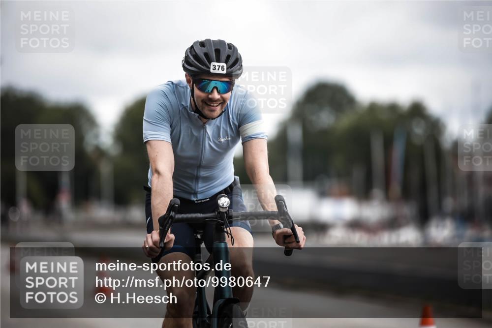 16.08.2026 - KN Förde Triathlon 2026 H.Heesch http://msf.ph/oto/9980647 16.08.2026 11:47:19 Radfahren  meine-sportfotos.de
