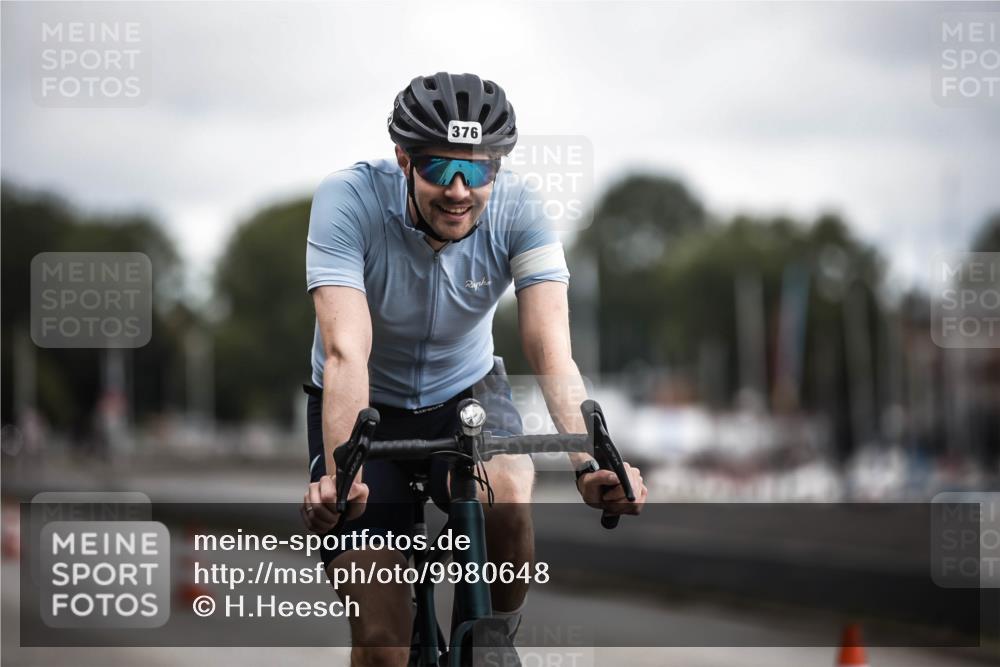 16.08.2026 - KN Förde Triathlon 2026 H.Heesch http://msf.ph/oto/9980648 16.08.2026 11:47:19 Radfahren  meine-sportfotos.de