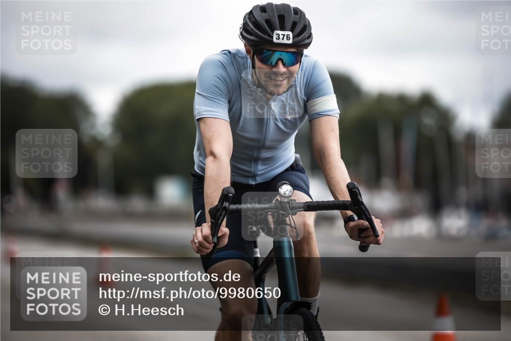 16.08.2026 - KN Förde Triathlon 2026 H.Heesch http://msf.ph/oto/9980650 16.08.2026 11:47:19 Radfahren  meine-sportfotos.de