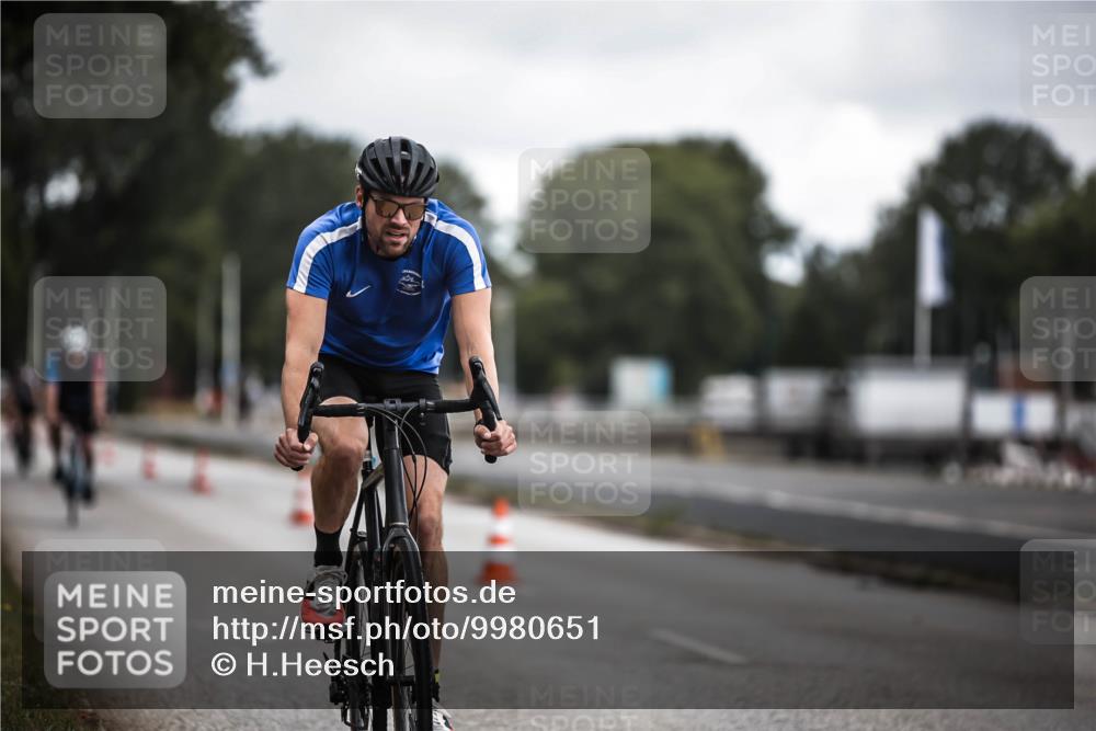 16.08.2026 - KN Förde Triathlon 2026 H.Heesch http://msf.ph/oto/9980651 16.08.2026 11:47:30 Radfahren 424 meine-sportfotos.de