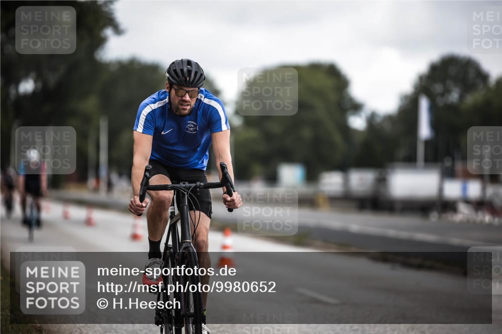 16.08.2026 - KN Förde Triathlon 2026 H.Heesch http://msf.ph/oto/9980652 16.08.2026 11:47:30 Radfahren 424 meine-sportfotos.de