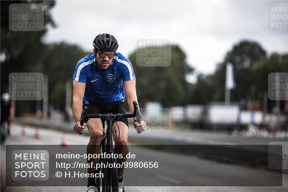 16.08.2026 - KN Förde Triathlon 2026 H.Heesch http://msf.ph/oto/9980656 16.08.2026 11:47:30 Radfahren 424 meine-sportfotos.de