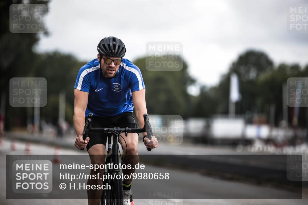 16.08.2026 - KN Förde Triathlon 2026 H.Heesch http://msf.ph/oto/9980658 16.08.2026 11:47:30 Radfahren 424 meine-sportfotos.de