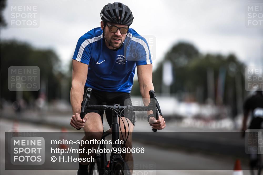 16.08.2026 - KN Förde Triathlon 2026 H.Heesch http://msf.ph/oto/9980666 16.08.2026 11:47:30 Radfahren 424 meine-sportfotos.de