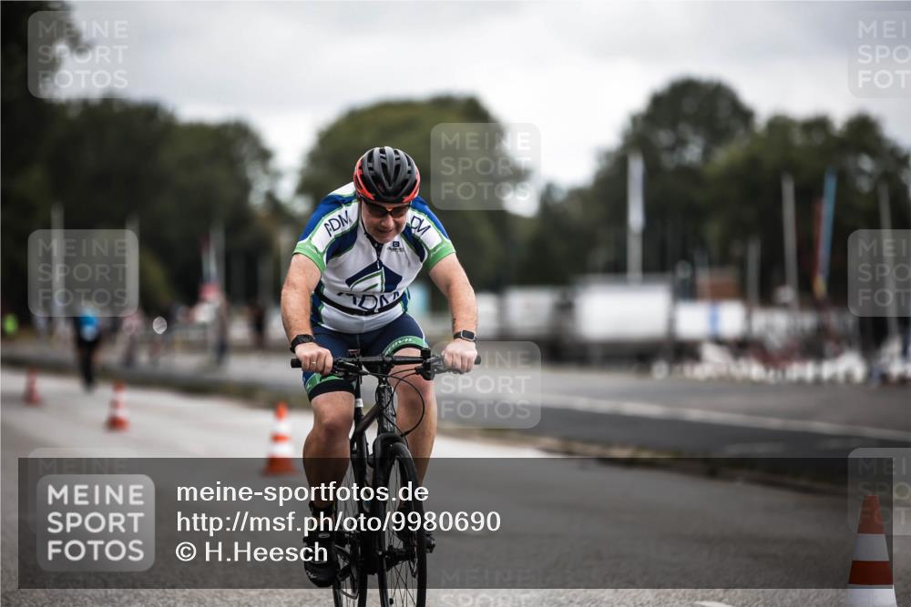 16.08.2026 - KN Förde Triathlon 2026 H.Heesch http://msf.ph/oto/9980690 16.08.2026 11:47:55 Radfahren  meine-sportfotos.de