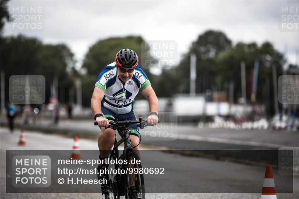 16.08.2026 - KN Förde Triathlon 2026 H.Heesch http://msf.ph/oto/9980692 16.08.2026 11:47:55 Radfahren  meine-sportfotos.de