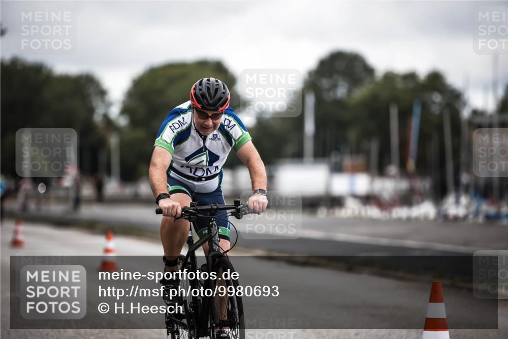 16.08.2026 - KN Förde Triathlon 2026 H.Heesch http://msf.ph/oto/9980693 16.08.2026 11:47:55 Radfahren  meine-sportfotos.de