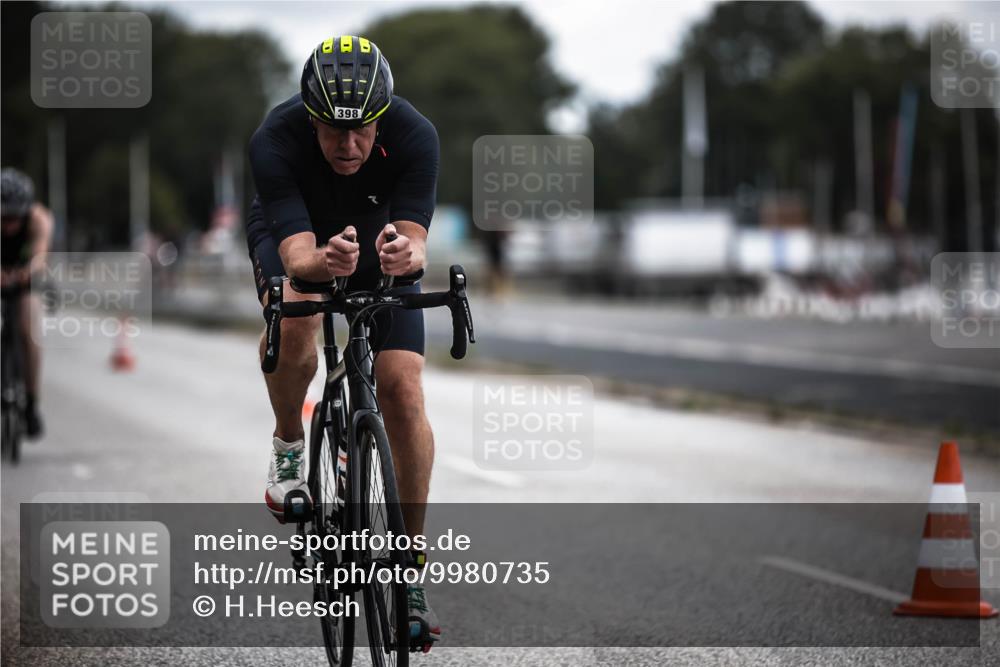 16.08.2026 - KN Förde Triathlon 2026 H.Heesch http://msf.ph/oto/9980735 16.08.2026 11:48:10 Radfahren  meine-sportfotos.de