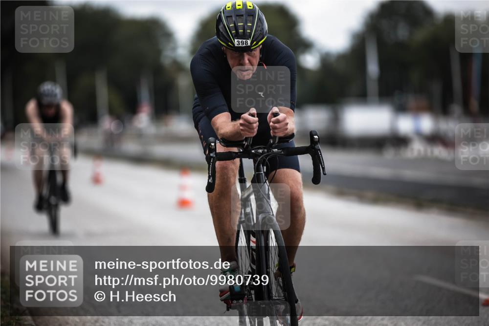 16.08.2026 - KN Förde Triathlon 2026 H.Heesch http://msf.ph/oto/9980739 16.08.2026 11:48:10 Radfahren  meine-sportfotos.de