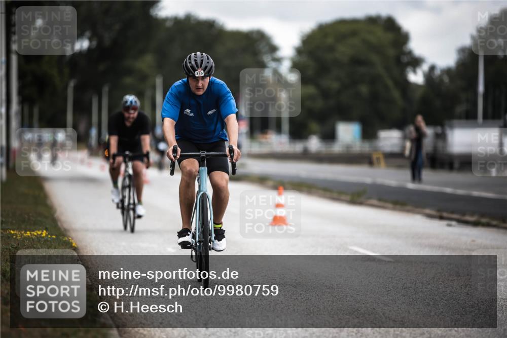 16.08.2026 - KN Förde Triathlon 2026 H.Heesch http://msf.ph/oto/9980759 16.08.2026 11:48:32 Radfahren  meine-sportfotos.de
